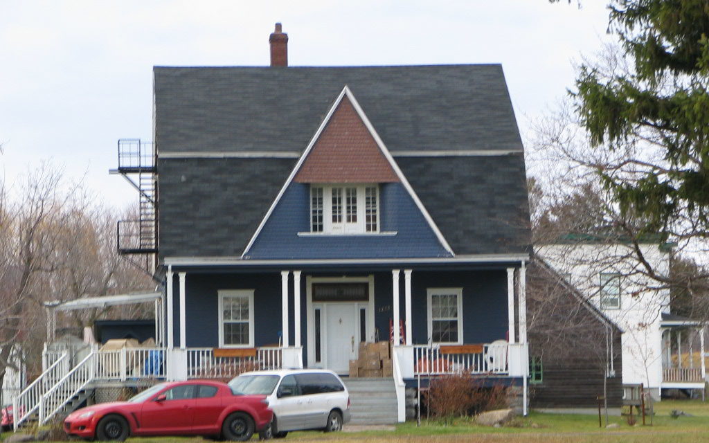 1233 rue Principale